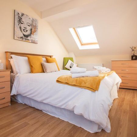 Cowley Spacious Flat With Parking, Оксфорд Екстер'єр фото