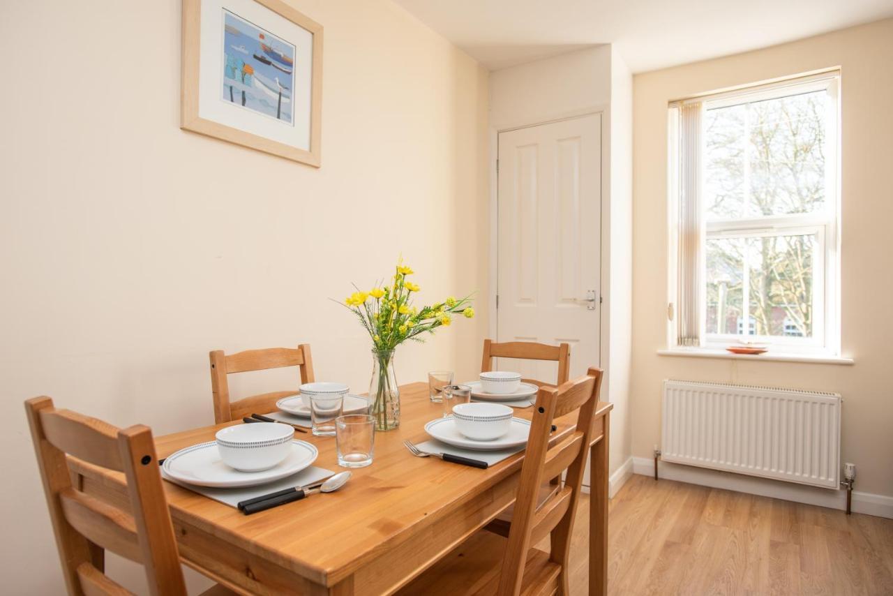 Cowley Spacious Flat With Parking, Оксфорд Екстер'єр фото