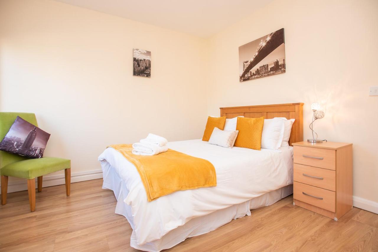 Cowley Spacious Flat With Parking, Оксфорд Екстер'єр фото