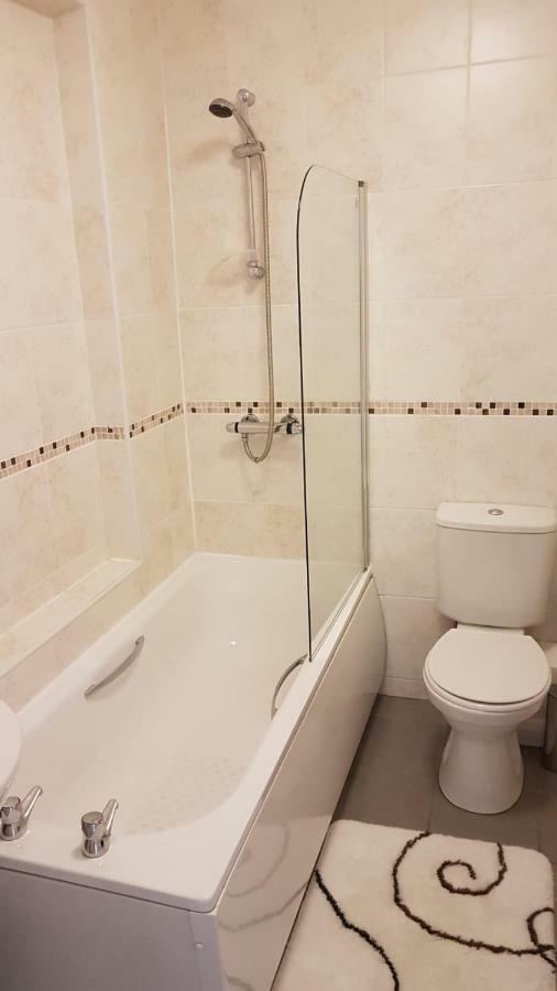 Cowley Spacious Flat With Parking, Оксфорд Екстер'єр фото