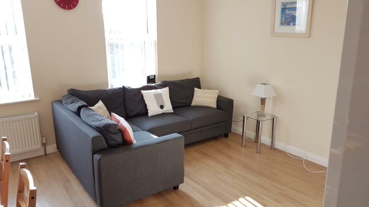 Cowley Spacious Flat With Parking, Оксфорд Екстер'єр фото
